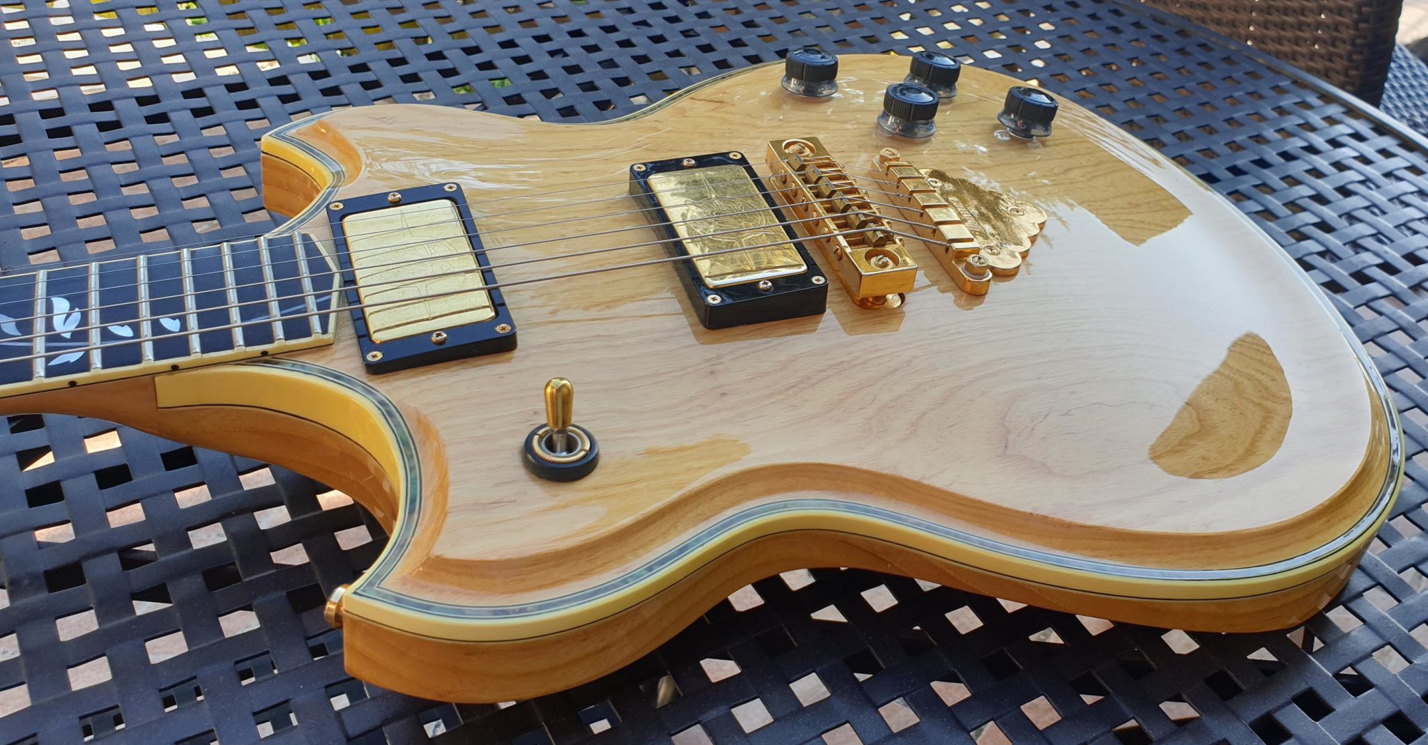 Ode a Bob "Weir-do": Greateful Dead, controcultura, psichedelia, doom e signature Ibanez